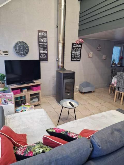 Cocon Douillet Avec Chaleur Ambiante Du Poele A Pellets Villa Hastiere-par-dela ภายนอก รูปภาพ